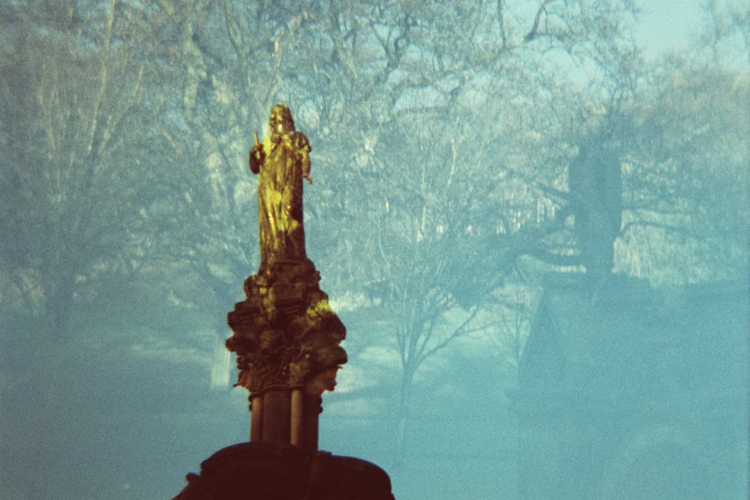 Statue